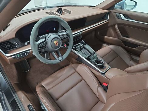 Used 2026 Porsche 911 Targa 4 GTS AWD/4WD image 4