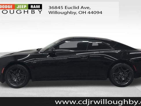 Used 2024 Dodge Charger R/T w/ Plus Group image 5