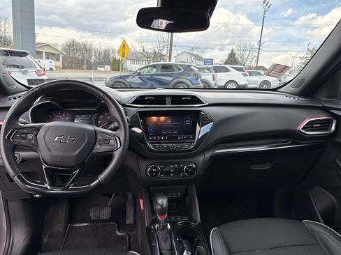 Used 2023 Chevrolet TrailBlazer RS w/ Convenience Package image 14