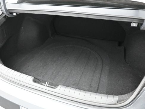 Used 2024 Hyundai Elantra SEL image 21