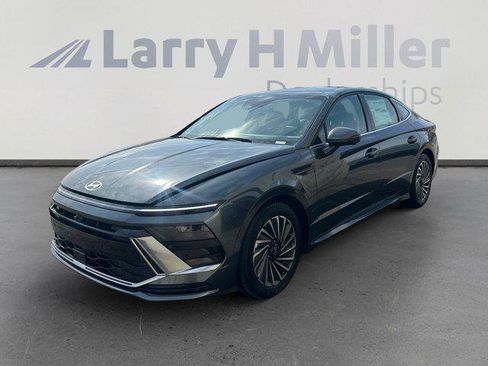 New 2026 Hyundai Sonata Limited FWD image 1