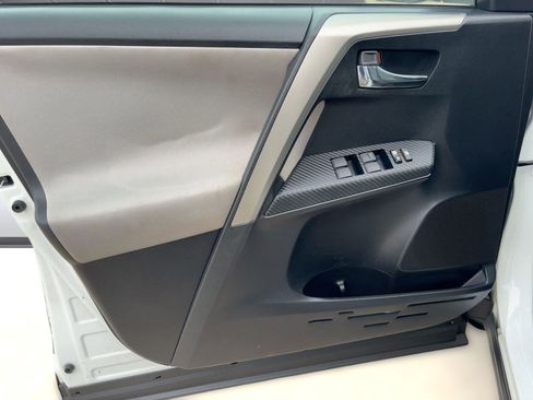 Used 2015 Toyota RAV4 XLE image 13