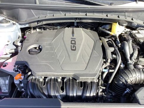 Certified 2025 Hyundai Tucson SE image 15