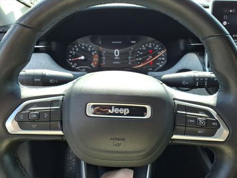 Used 2022 Jeep Compass Latitude w/ Convenience Group image 18