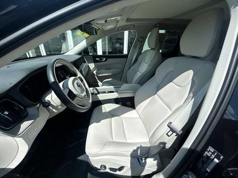 Certified 2023 Volvo XC60 B5 Plus w/ Climate Package AWD/4WD image 20