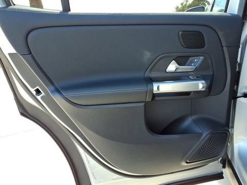 Certified 2023 Mercedes-Benz EQB 300 4MATIC image 16