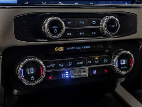 Used 2022 Ford F350 Lariat w/ Lariat Ultimate Package image 28