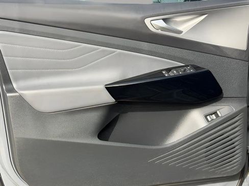 Used 2023 Volkswagen ID.4 Pro S image 40