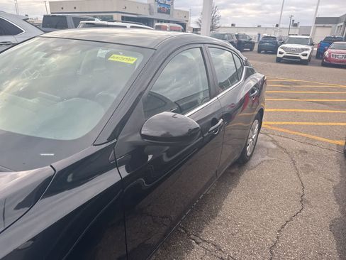 Used 2021 Nissan Sentra S image 23