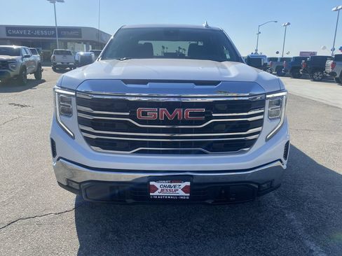 Used 2024 GMC Sierra 1500 SLT AWD/4WD image 31