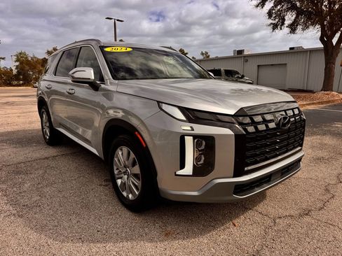 Used 2024 Hyundai Palisade SEL image 11