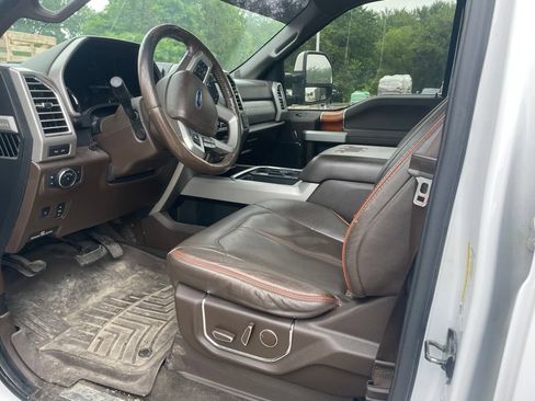 Used 2017 Ford F350 King Ranch w/ FX4 Off-Road Package AWD/4WD image 11