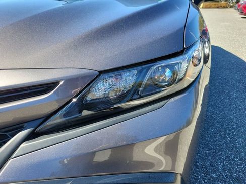 Used 2023 Toyota Camry SE image 16