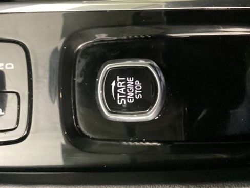 Certified 2023 Volvo S90 B6 Plus w/ Protection Package Premier image 27