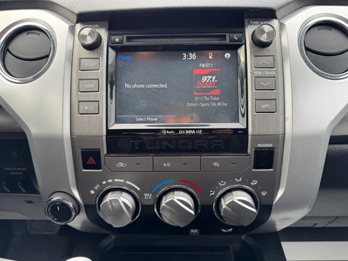 Used 2016 Toyota Tundra SR5 AWD/4WD image 22