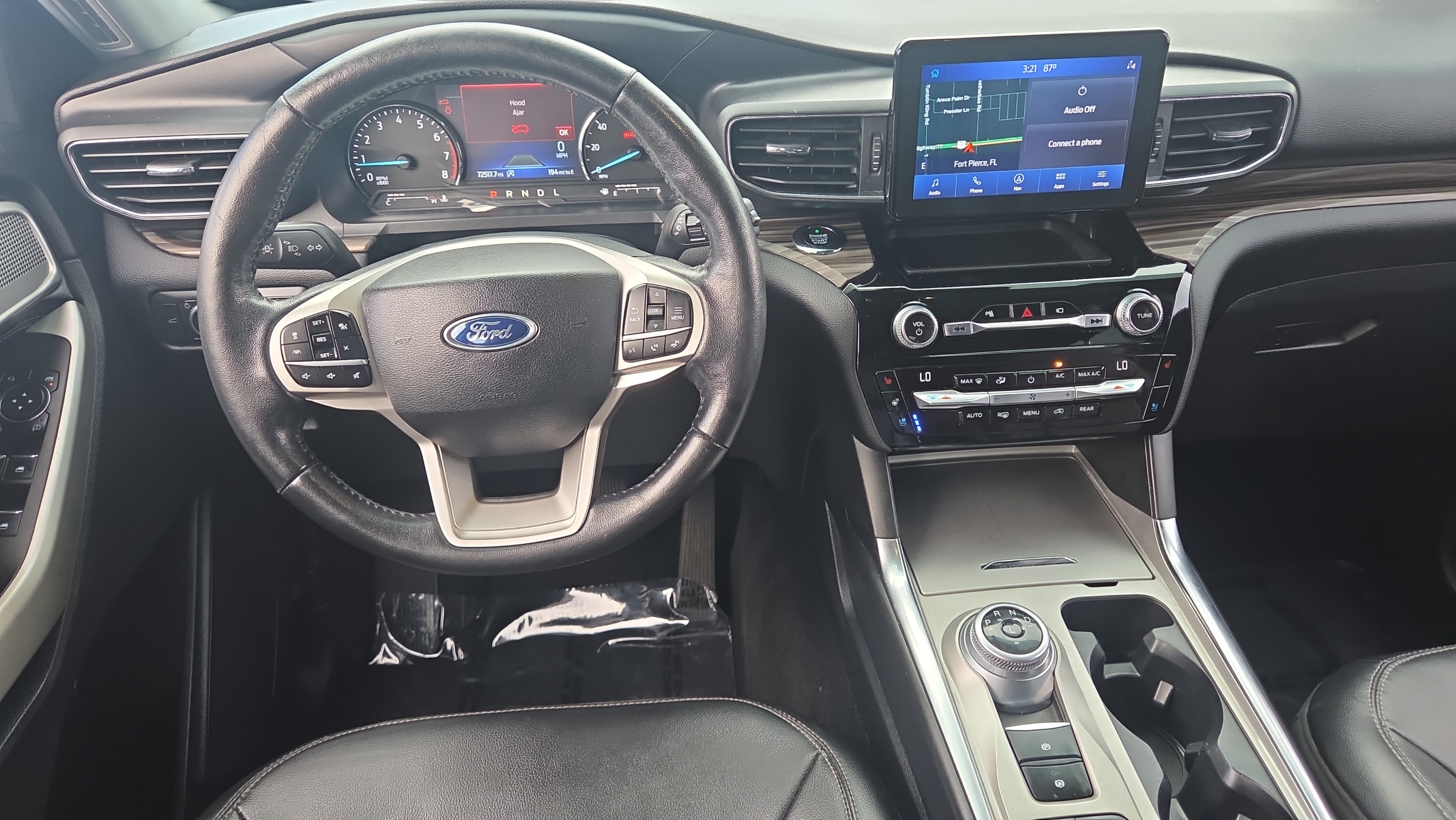Used 2021 Ford Explorer Limited w/ Equipment Group 301A RWD image 12