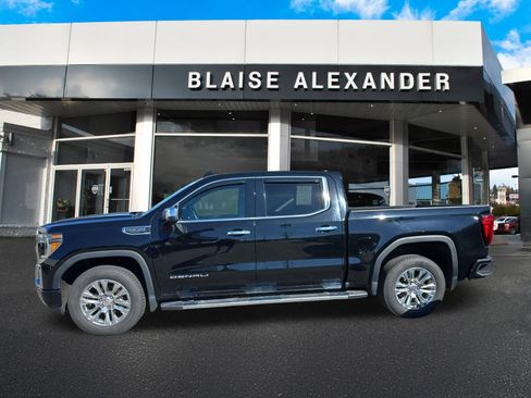 Used 2021 GMC Sierra 1500 Denali w/ Technology Package AWD/4WD image 8
