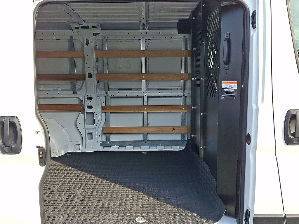 Used 2025 RAM ProMaster 2500 w/ U-Haul Equipment Group FWD image 26