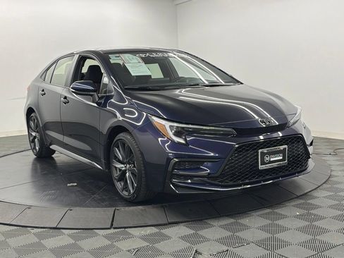 Used 2026 Toyota Corolla SE FWD image 8