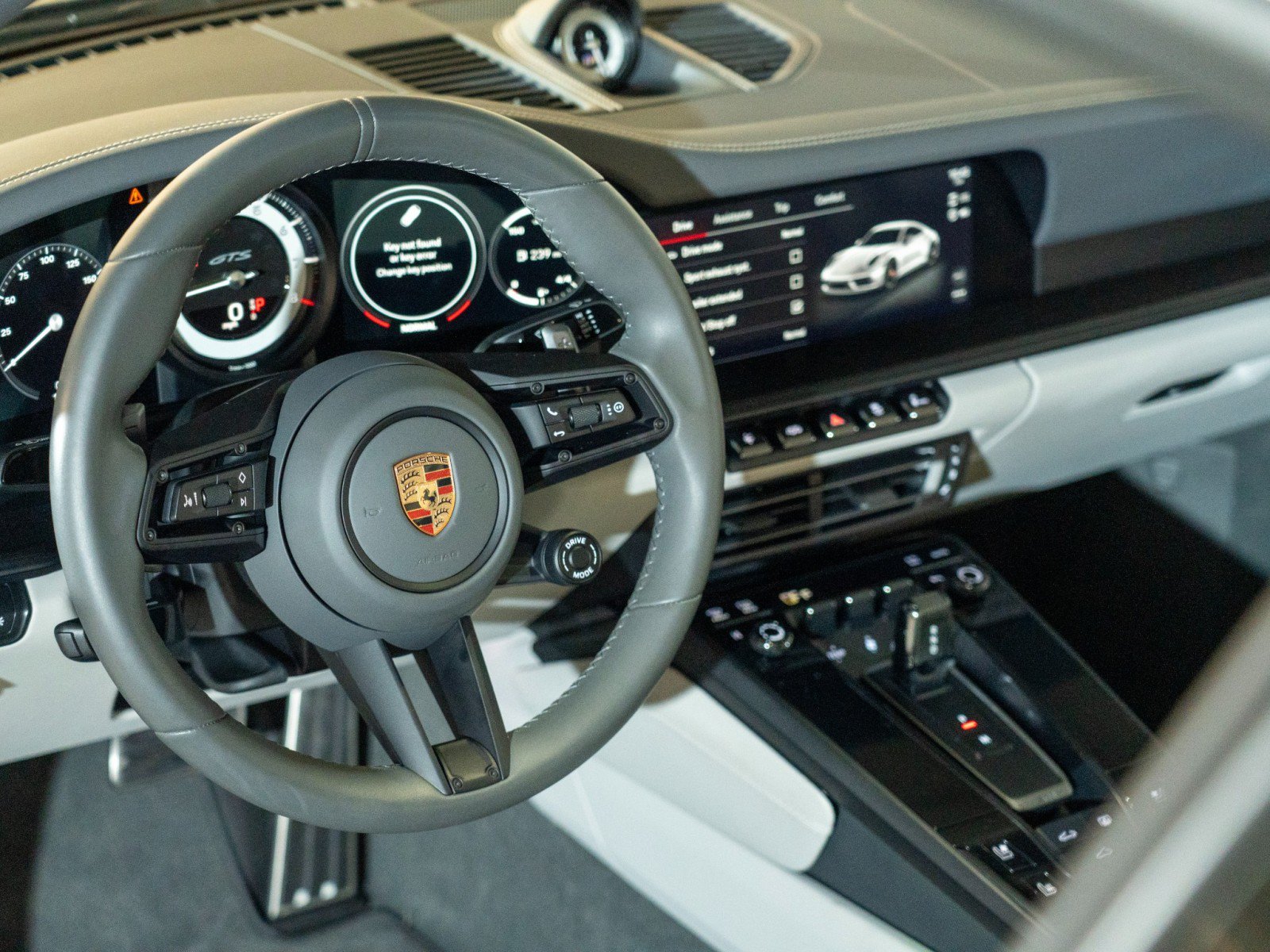 Certified 2023 Porsche 911 Carrera GTS RWD image 16