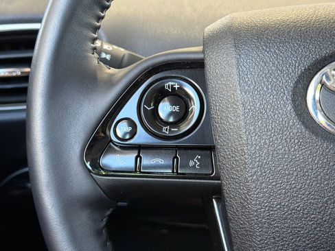 Used 2019 Toyota Prius XLE FWD image 30