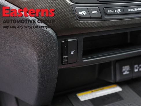 Used 2022 Honda Pilot TrailSport image 20