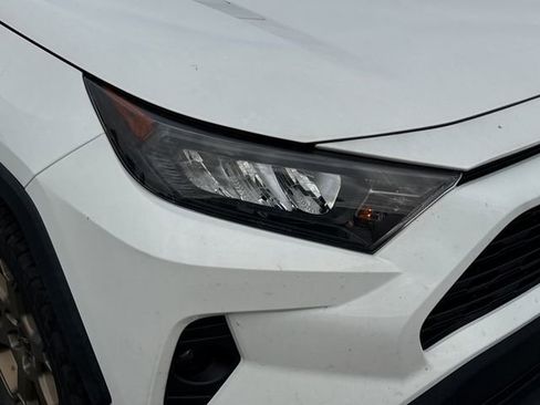 Used 2020 Toyota RAV4 LE w/ All Weather Liner Package AWD/4WD image 12