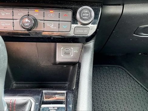 Used 2025 Jeep Compass Trailhawk AWD/4WD image 33