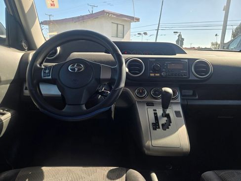 Used 2013 Scion xB image 18