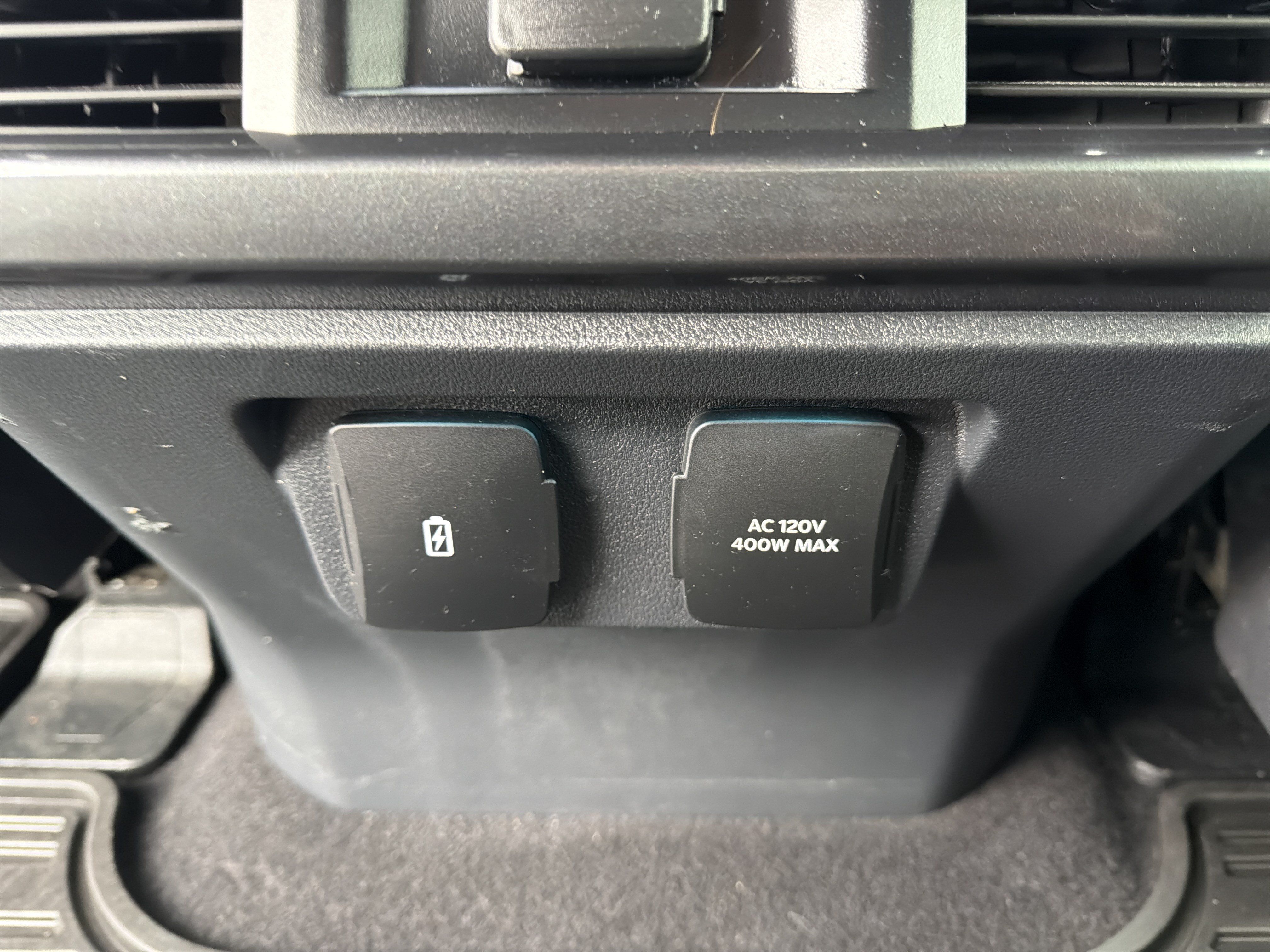Used 2023 Ford F150 Lariat w/ Equipment Group 502A High AWD/4WD image 51