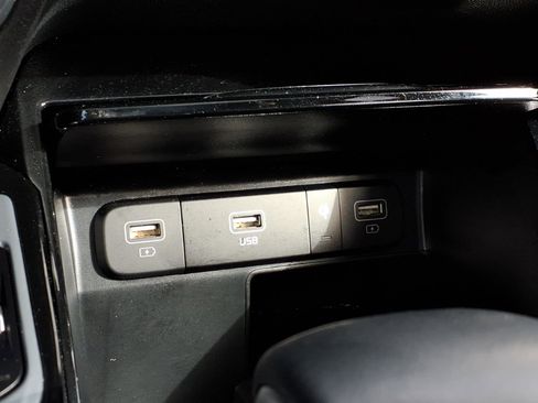 Used 2023 Kia Sorento SX Prestige image 24