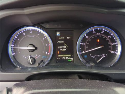 Used 2019 Toyota Highlander Limited FWD image 12