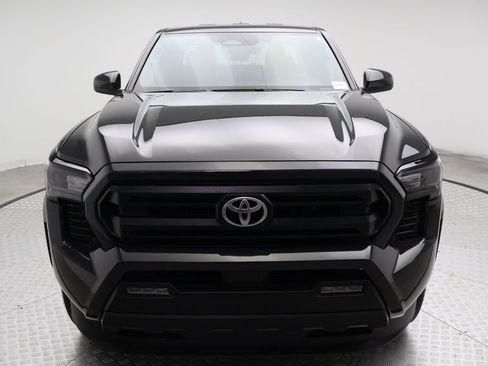 Certified 2024 Toyota Tacoma SR5 image 5