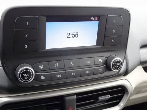 Certified 2018 Ford EcoSport S image 18