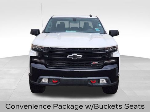 Used 2020 Chevrolet Silverado 1500 LT Trail Boss image 3