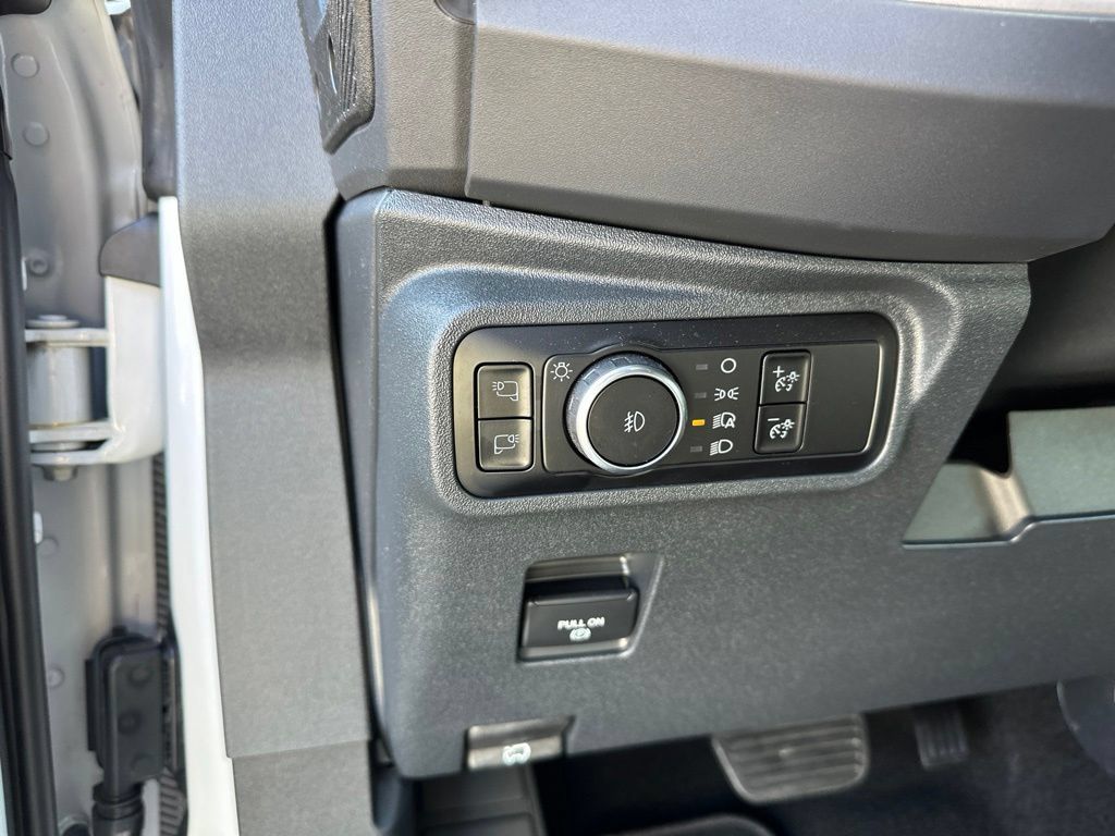 Used 2025 Ford Bronco Outer Banks AWD/4WD image 18