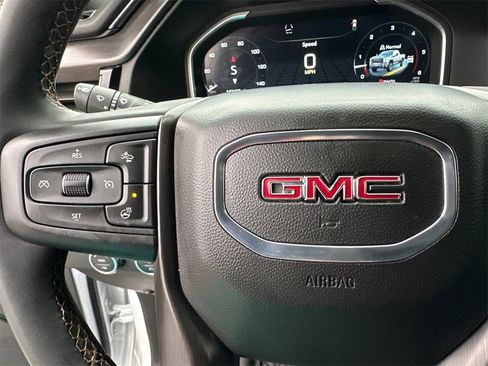 Used 2024 GMC Sierra 2500 AT4 w/ AT4 Premium Plus Package image 26
