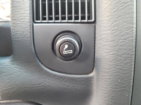 Used 2004 Dodge Ram 1500 Truck SLT image 20