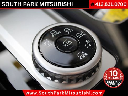 New 2026 Mitsubishi Outlander SE image 23