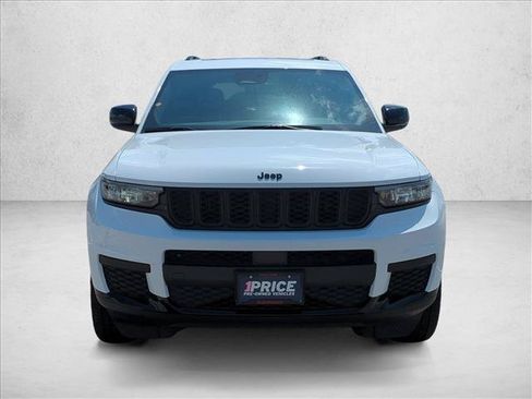 Used 2024 Jeep Grand Cherokee L Altitude AWD/4WD image 2
