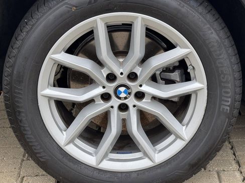 Used 2023 BMW X5 xDrive40i w/ Premium Package image 9