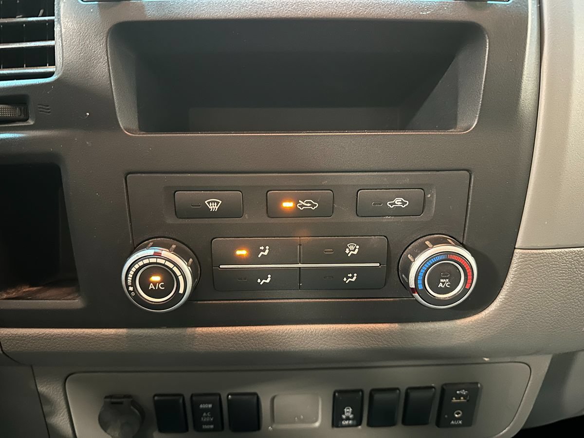 Used 2017 Nissan NV 2500 SV w/ Technology Package RWD image 31