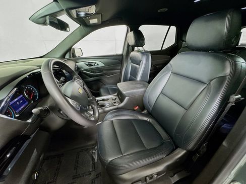 Used 2022 Chevrolet Traverse LT AWD/4WD image 19