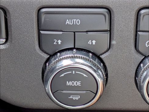 Used 2023 GMC Sierra 1500 Elevation w/ Elevation Premium Package AWD/4WD image 28