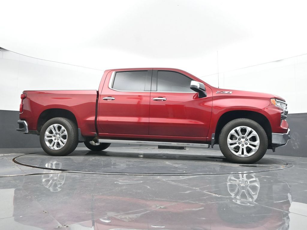 Used 2023 Chevrolet Silverado 1500 LTZ w/ Technology Package AWD/4WD image 40