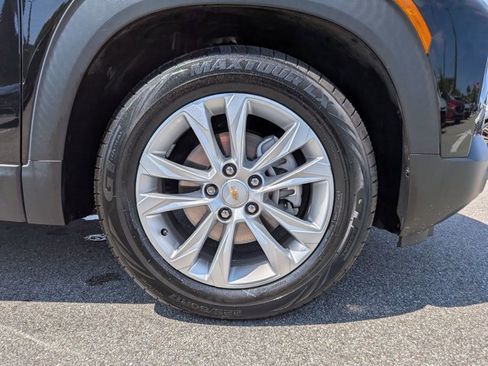 Used 2021 Chevrolet TrailBlazer LS FWD image 22
