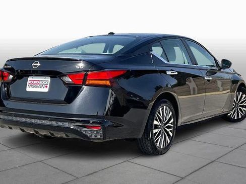 Certified 2024 Nissan Altima 2.5 SV image 13