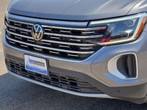 Used 2024 Volkswagen Atlas SEL AWD/4WD image 9