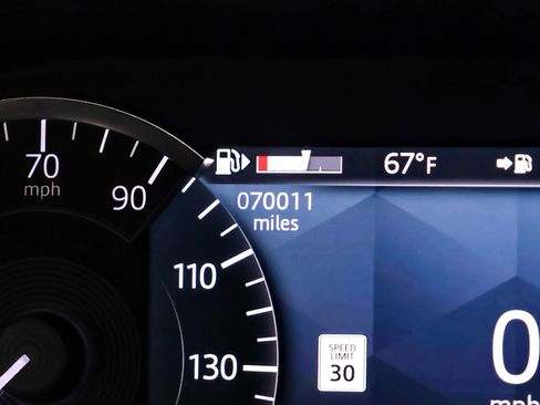 Used 2021 Land Rover Range Rover Evoque S image 17