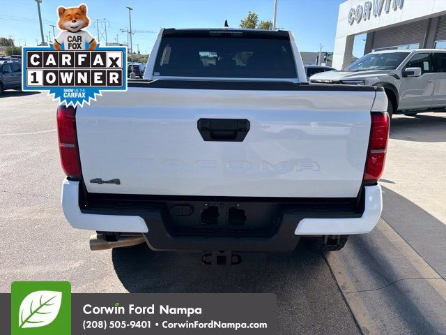 Used 2026 Toyota Tacoma SR5 AWD/4WD image 8